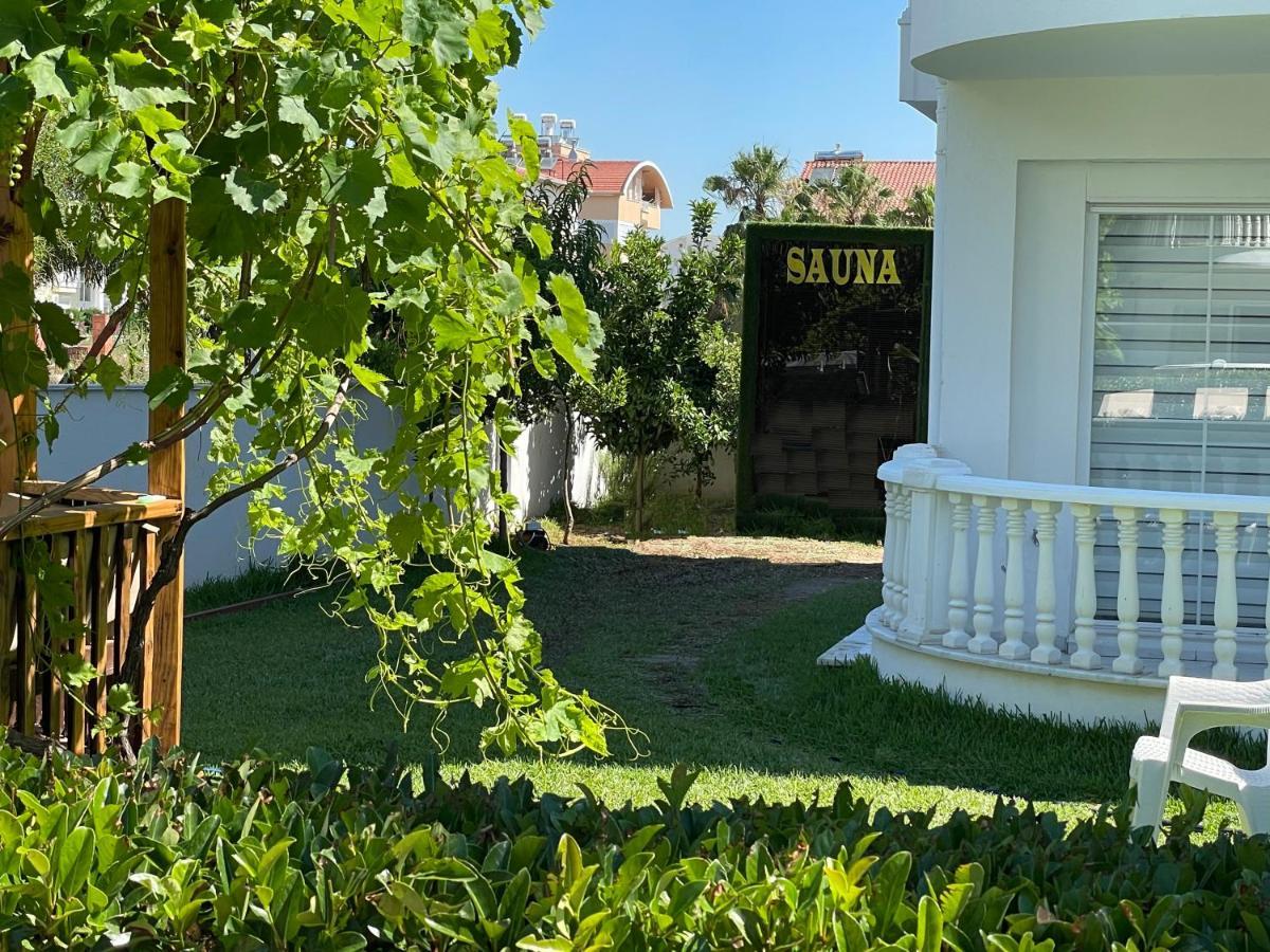 Belka Golf Exclusive Poolside Apartament